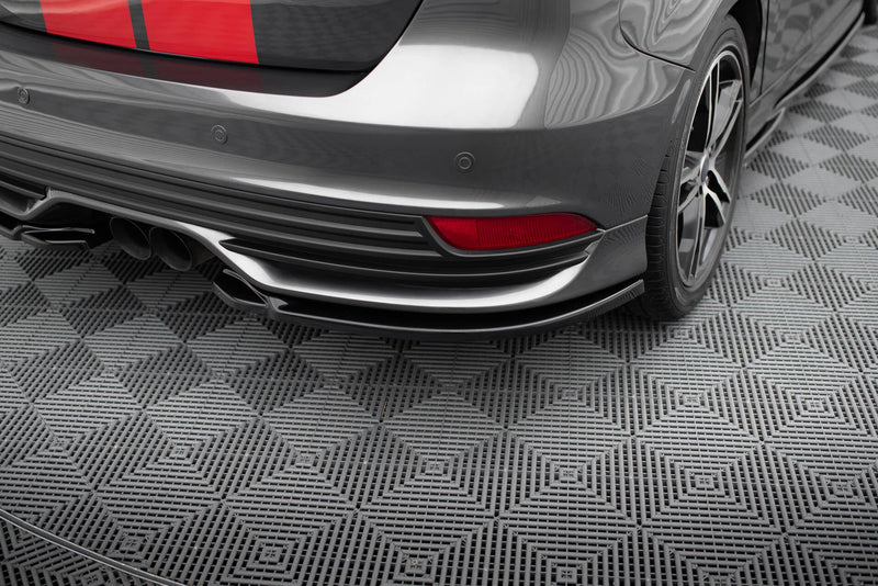 Maxton side splitters til Ford Focus ST Mk3 Facelift – blank sort – billede 1 af 5