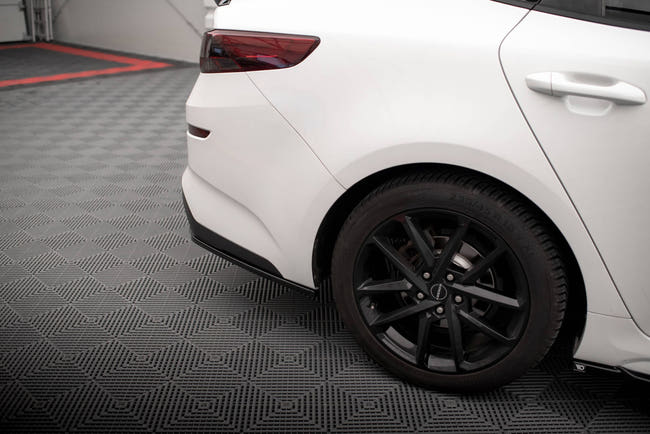 Maxton side splitters til Kia Optima Mk4 Facelift – blank sort – billede 2 af 6