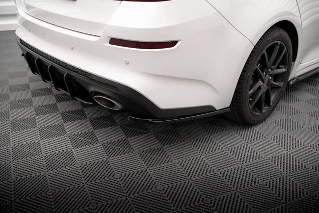Maxton side splitters til Kia Optima Mk4 Facelift – blank sort – billede 1 af 6