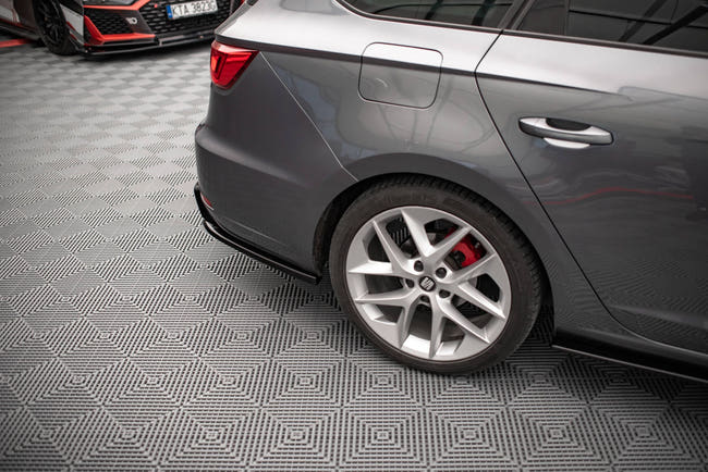 Maxton side splitters til Seat Leon FR Sportstourer Mk3 – blank sort – billede 2 af 4