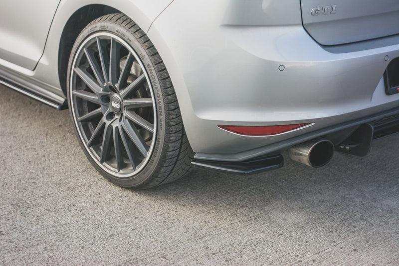 Maxton side splitters til Volkswagen Golf Mk7 GTI – blank sort – billede 1 af 7