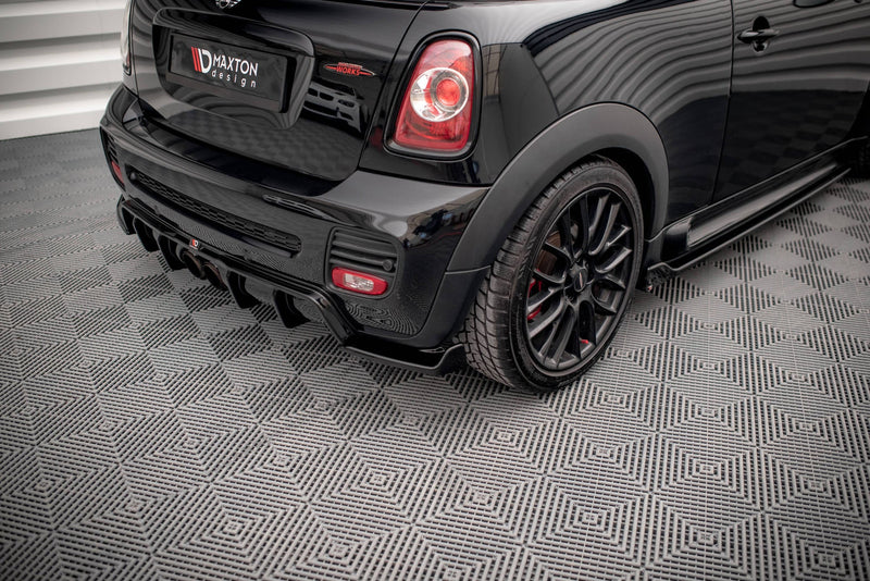 Maxton side splitters til Mini Cooper John Cooper Works R56 – blank sort – billede 1 af 5