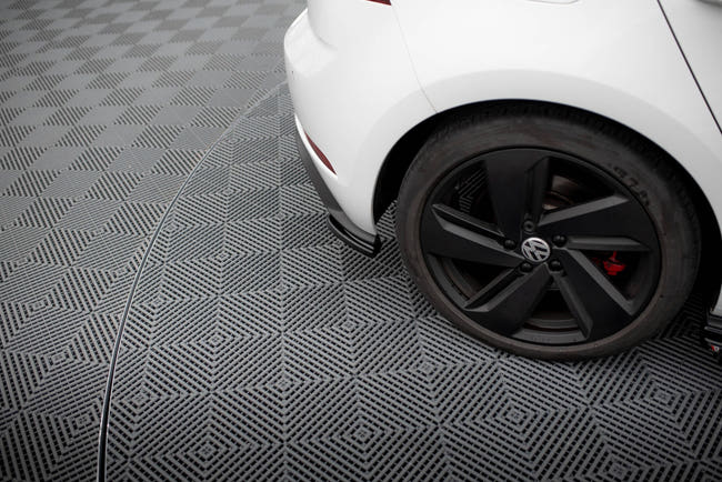 Maxton side splitters til Volkswagen Golf Mk7 GTI Facelift – blank sort – billede 2 af 4