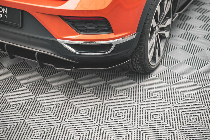 Maxton side splitters til Volkswagen T-Roc Mk1 – blank sort – billede 1 af 4