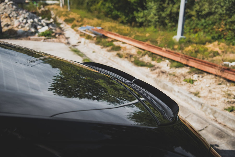 Maxton spoiler cap til Porsche Panamera Turbo 970 Facelift – blank sort – billede 1 af 6