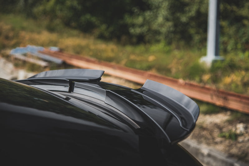 Maxton spoiler cap til Porsche Panamera Turbo 970 Facelift – blank sort – billede 3 af 6