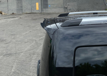 Maxton spoiler cap til Volkswagen Caddy Mk.4 – blank sort – billede 2 af 5