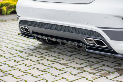 Maxton rear valance til Mercedes A45 AMG W176 – blank sort – billede 1 af 7