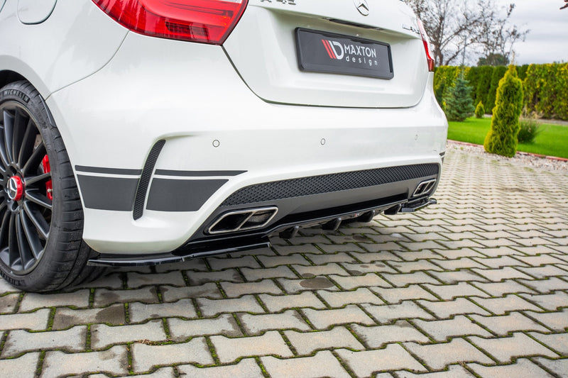 Maxton rear valance til Mercedes A45 AMG W176 – blank sort – billede 2 af 7