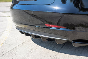 Maxton rear valance til Tesla Model 3 – blank sort – billede 3 af 6