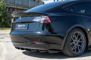Maxton rear valance til Tesla Model 3 – blank sort – billede 2 af 6