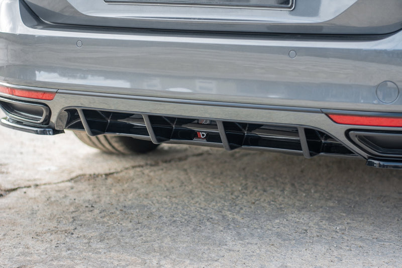 Maxton rear valance til Volkswagen Passat R-Line B8 – blank sort – billede 2 af 5