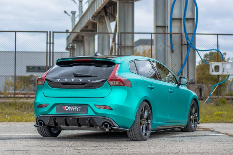 Maxton rear valance til Volvo V40 R-design – blank sort – billede 1 af 5