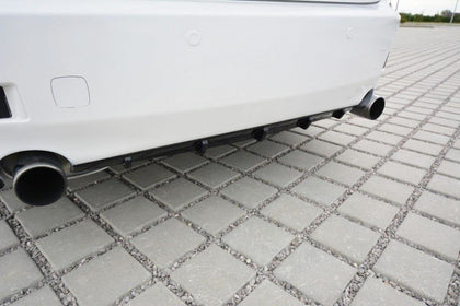 Maxton rear valance til Lexus IS Mk2 – blank sort – billede 2 af 7