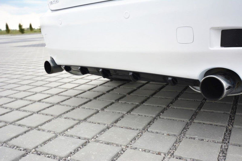 Maxton rear valance til Lexus IS Mk2 – blank sort – billede 3 af 7