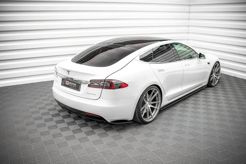 Maxton Rear Valance Tesla Model S Facelift - Gloss Black