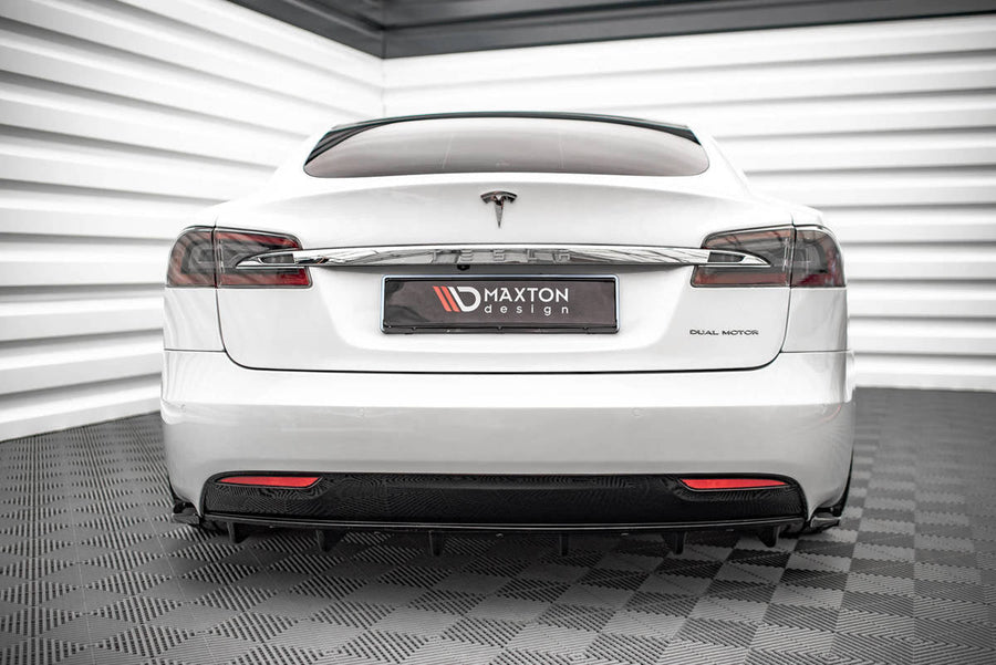 Maxton Rear Valance Tesla Model S Facelift - Gloss Black