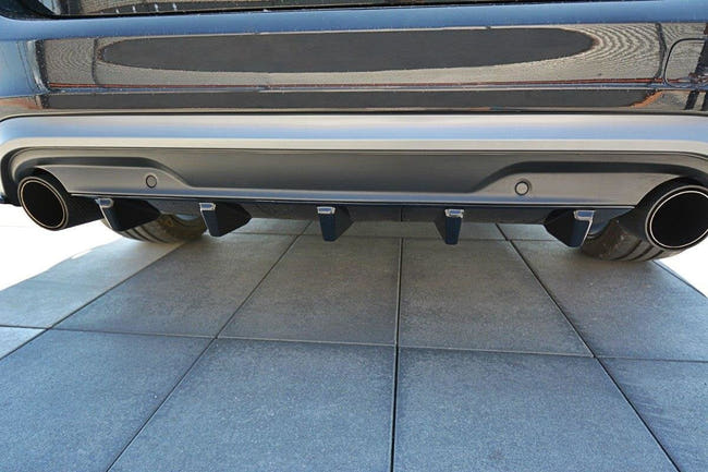 Maxton rear valance til Volvo V60 Polestar Facelift – blank sort – billede 1 af 4