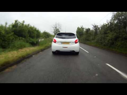 Scorpion cat-back udstødning til Peugeot 208 – resoneret, video